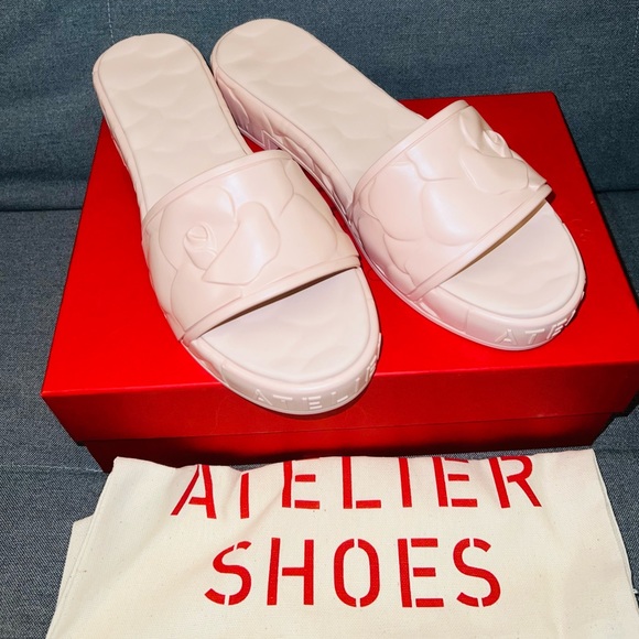 Valentino Garavani Rose Aterlier Sandal! (NWT)! - Picture 3 of 10